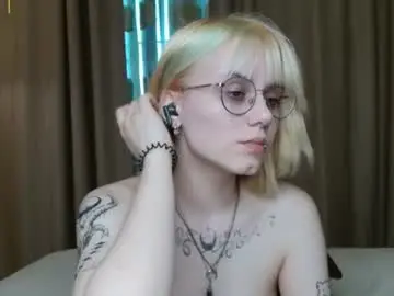 Chaturbate Live Sex Cam of avaobierne