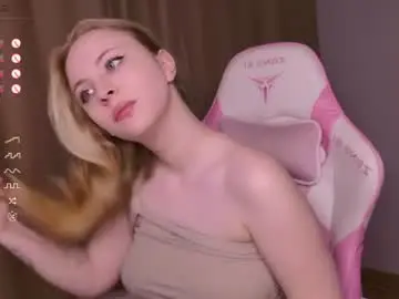 Chaturbate Adult Webcam of lilkitty_melanie
