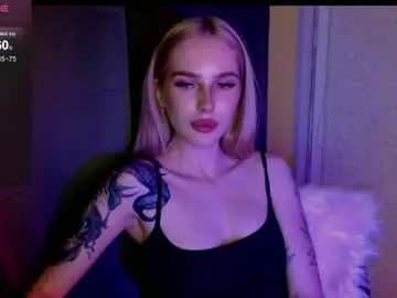 Chaturbate Live Sex Cam of michellevelour