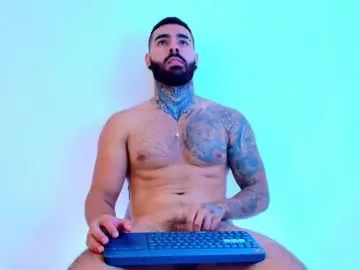 Chaturbate Live Sex Cam of silvano_torrez