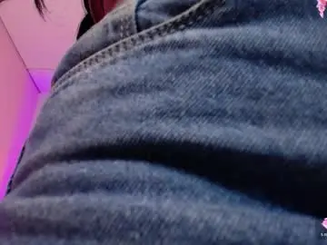 Chaturbate Live Porn of adri_gomez_1