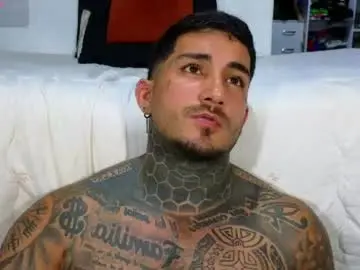 Chaturbate Sex Chat of twonaugthy77