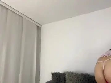 Chaturbate Sex Cam of angelturned01