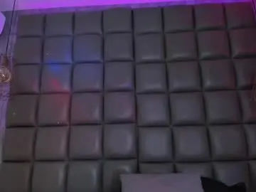 Chaturbate Watch Live Sex Cams of kira_vance