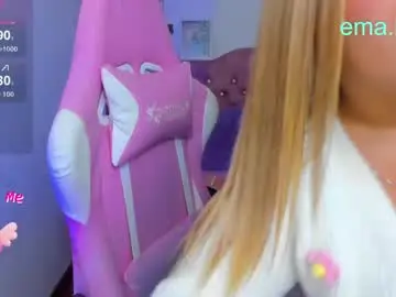 Chaturbate Adult Webcams of ema_tayy