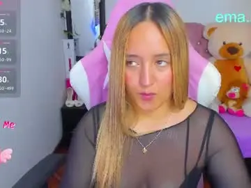 Chaturbate Free Porn Cam of ema_tayy