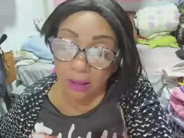 Chaturbate Best live sex cam show of mrs_mommy