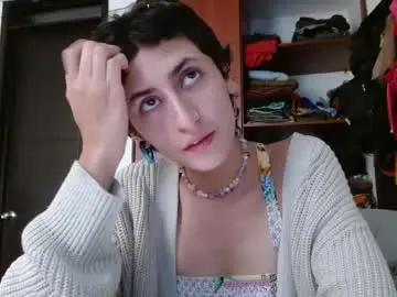 Chaturbate Best live sex cam show of malitamuymal22