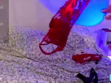 Chaturbate Sex Chat of summerfeet_love