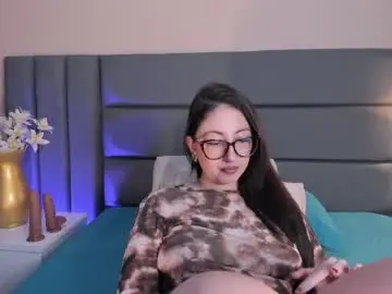 Chaturbate Adult Video Chat of emilyywatson