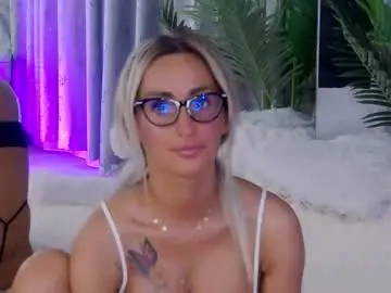 Chaturbate Live Sex Cam of isabelleethan