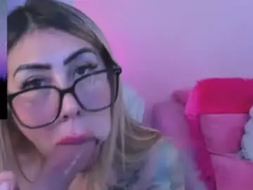 Chaturbate Free Porn Cam of martina_robertss_