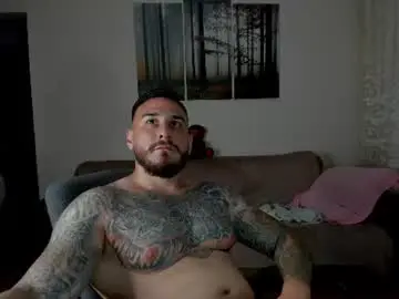 Chaturbate Live Sex Cam of gymdominus