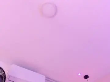 Chaturbate Nude Webcam of iam_milly_