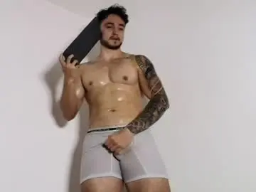 Chaturbate Best Webcam of latinboyvip_
