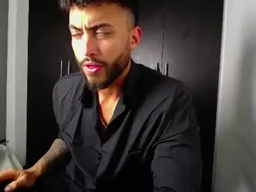 Chaturbate Live Porn of claybrown_