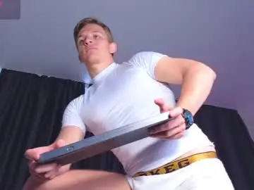 Chaturbate Free Live Porn of night_wwwolf