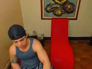 Chaturbate Free Live Porn of themuscularvenezuelanman