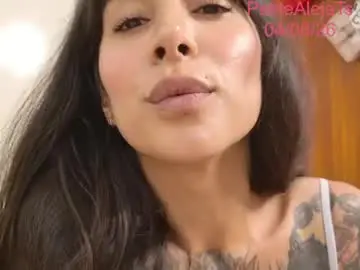 Chaturbate Free Porn Cam of petitealejats