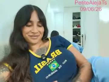 Chaturbate Live Porn of petitealejats