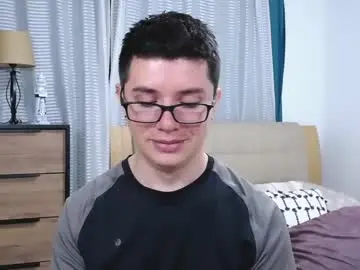 Chaturbate Sex Cam of kevinhunts