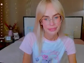 Chaturbate Live Porn of bellatip