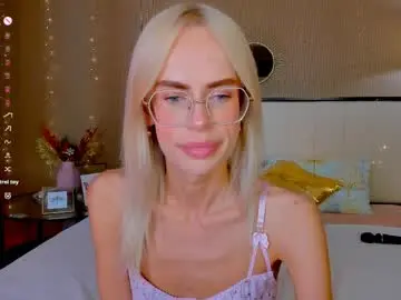 Chaturbate Best live sex cam show of bellatip