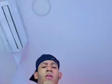 Chaturbate Nude Webcam of bento_fox