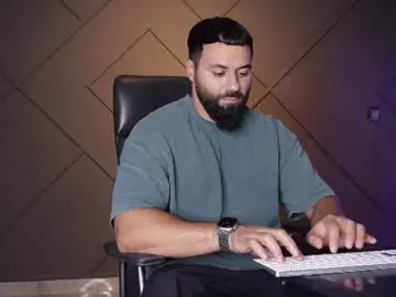 Chaturbate Adult Video Chat of glennmasters