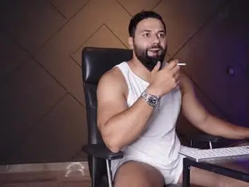 Chaturbate Free Live Porn of glennmasters