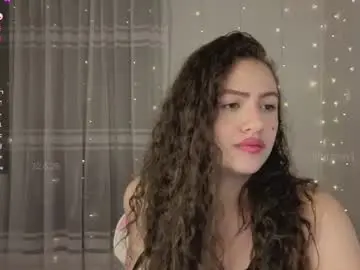 Chaturbate Live Sex Cam of lilyrose1_