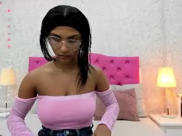 Chaturbate Adult Webcams of karina_calderon