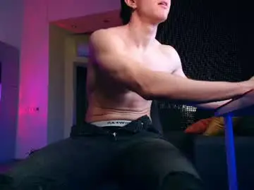 Chaturbate Nude Webcam of christianlevine_