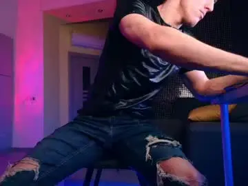 Chaturbate Nude Webcam of christianlevine_