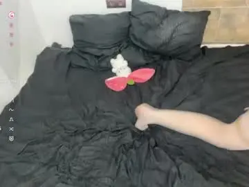 Chaturbate Live Sex Cam of kristiancommes