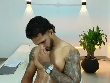 Chaturbate Sex Cam of mikethomson01