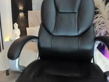 Chaturbate Live Sex Cam of selene_diior