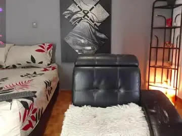 Chaturbate Live Sex of krissyyts