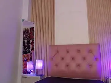 Chaturbate Live Sex Cam of sharlot_hs