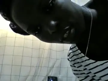 Chaturbate Free Live Porn of pretty_petite_ebony
