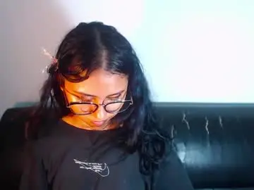 Chaturbate Best live sex cam show of bellaluxxs