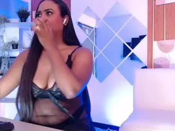 Chaturbate Free Porn Cam of sexy_brunnette_luxe