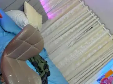 Chaturbate Live Sex Cam of dsexiestqueen