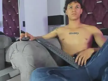 Chaturbate Live Sex Cam of tonybenedetti