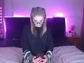 Chaturbate Free Porn Cam of shysweetrish
