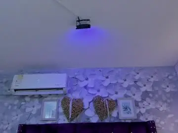 Chaturbate Free Live Porn of violeta_medina