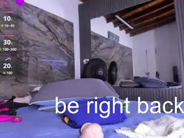 Chaturbate Live Sex Cam of logan_wollff