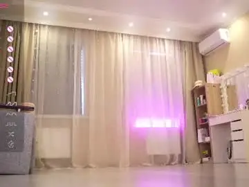 Chaturbate Best live sex cam show of queenelia