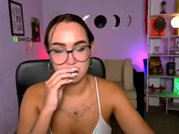 Chaturbate Live Sex Cam of elly_wave