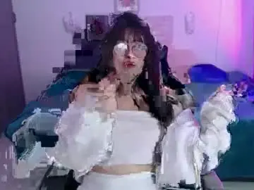 Chaturbate Live Sex Cam of isabella__222